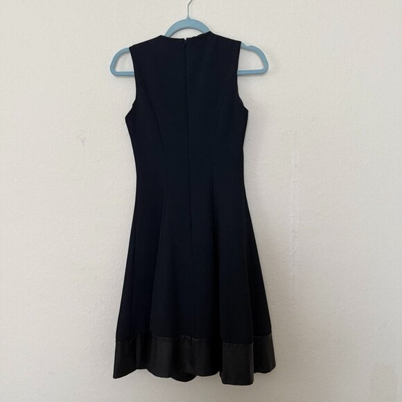 L'AGENCE Embossed Leather Trim Ponte Knit Flare Sleeveless Dress Size 2 - Picture 12 of 14